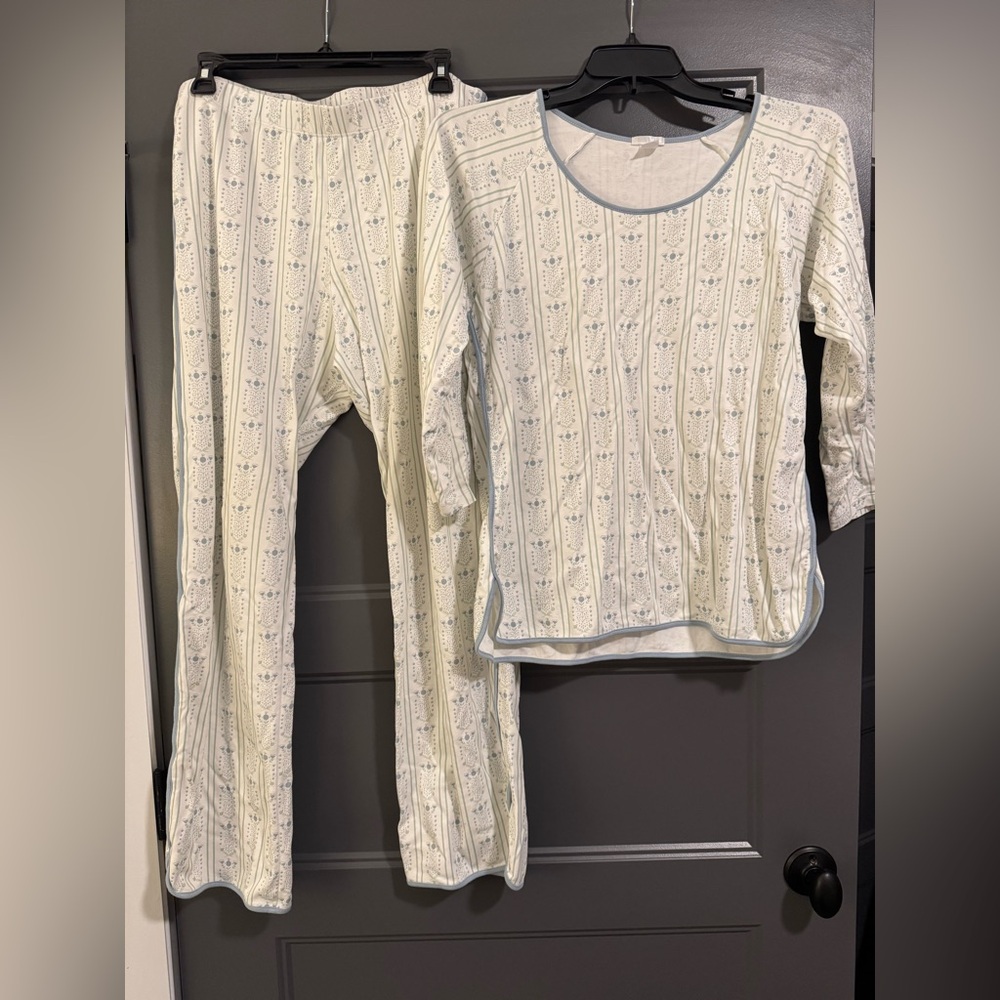 Cozy Women Lake Pajamas